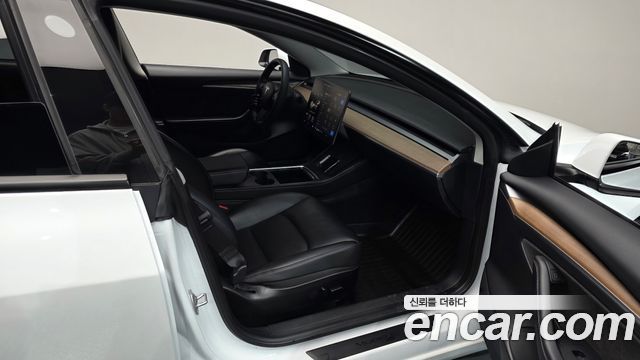 Tesla Model 3 2022 — photo 17