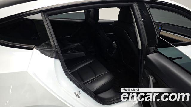 Tesla Model 3 2022 — photo 18