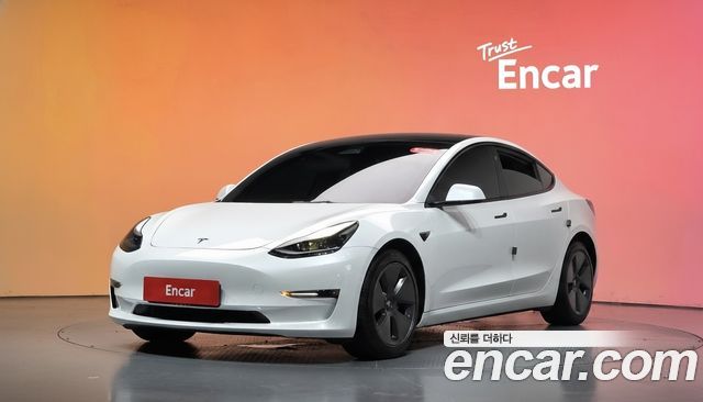 Tesla Model 3 2022 — photo 1