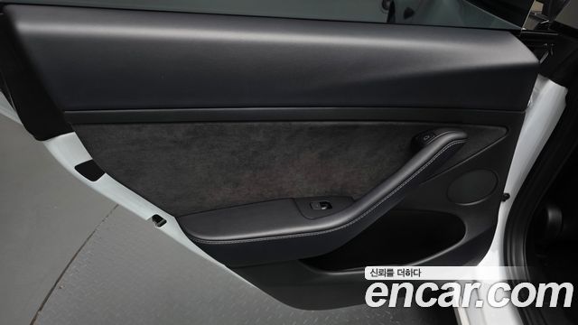 Tesla Model 3 2022 — photo 15