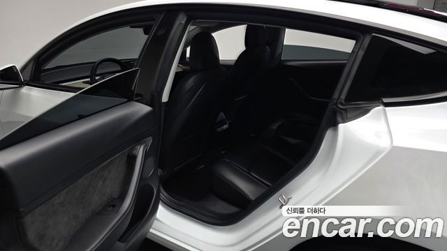 Tesla Model 3 2022 — photo 16