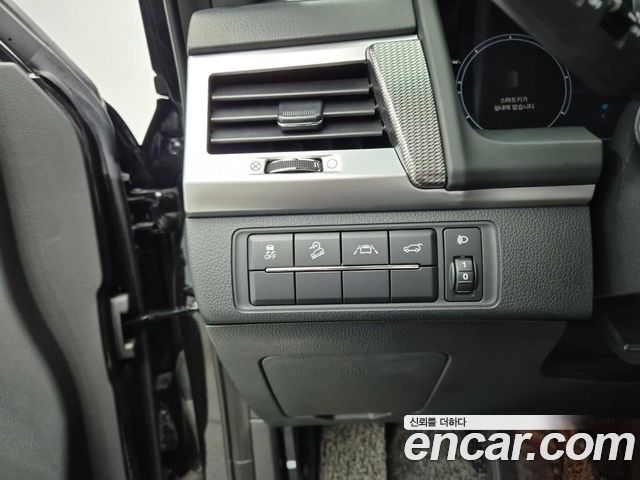 KG Mobility Rexton 2021 — photo 16