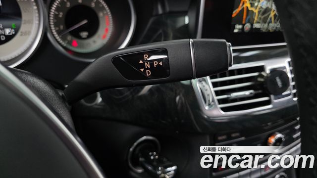 Mercedes-Benz CLS-Class 2015 — photo 9