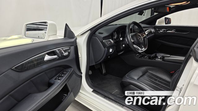 Mercedes-Benz CLS-Class 2015 — photo 10