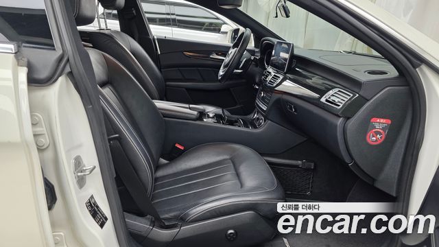 Mercedes-Benz CLS-Class 2015 — photo 11