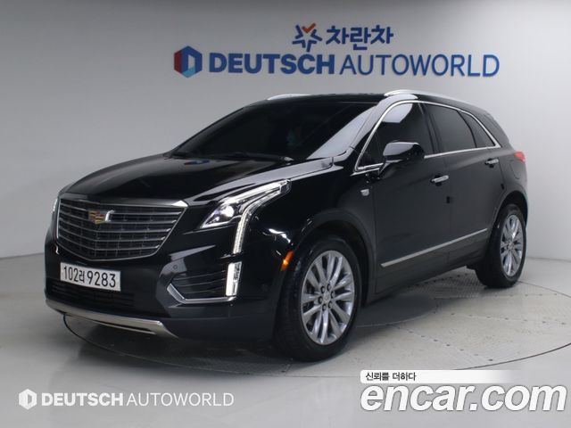 Cadillac XT5 2019 — photo 1