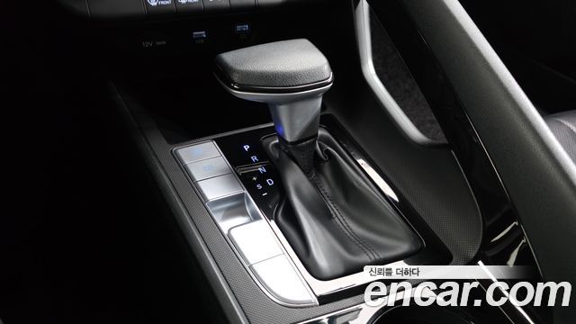Hyundai AVANTE 2021 — photo 12