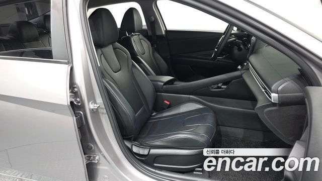 Hyundai AVANTE 2021 — photo 17