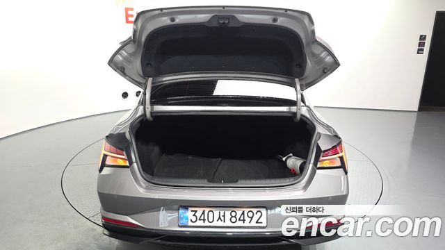 Hyundai AVANTE 2021 — photo 26