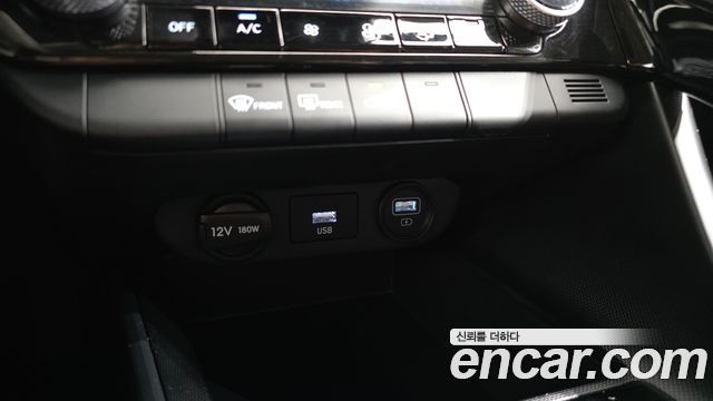 Hyundai AVANTE 2021 — photo 16