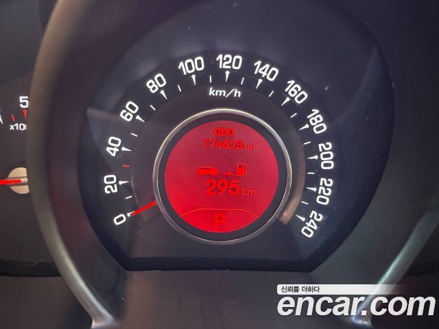 Kia Sportage 2013 — photo 8