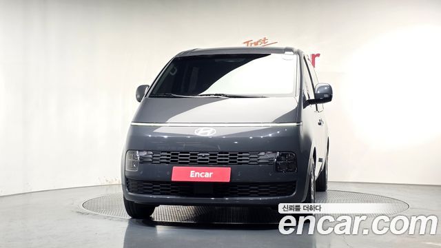 Hyundai Staria 2026 — photo 3