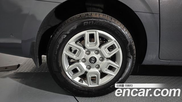 Hyundai Staria 2026 — photo 5