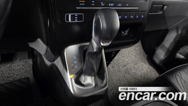 Hyundai Staria 2026 — photo 9