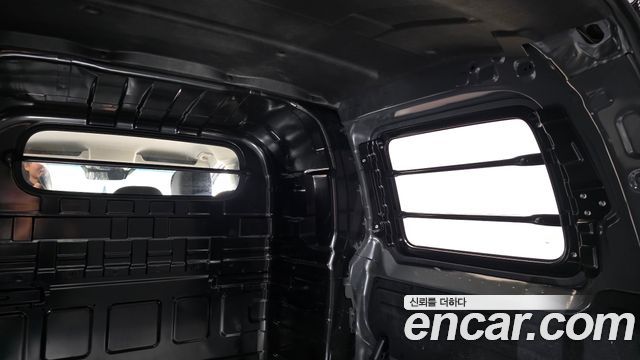 Hyundai Staria 2026 — photo 18