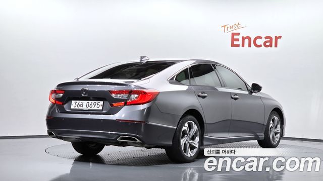 Honda Accord 2019 — photo 2