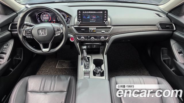 Honda Accord 2019 — photo 10