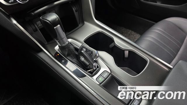 Honda Accord 2019 — photo 12