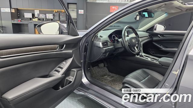 Honda Accord 2019 — photo 13