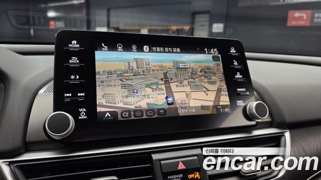 Honda Accord 2019 — photo 19