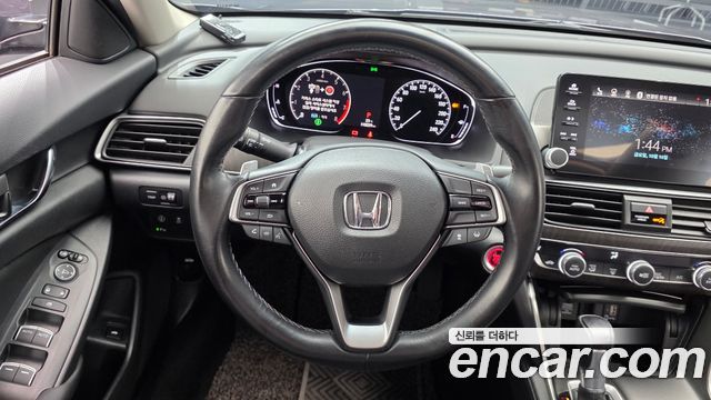 Honda Accord 2019 — photo 20