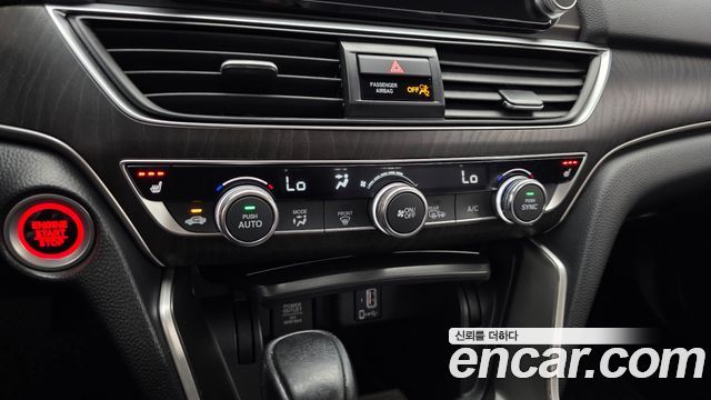Honda Accord 2019 — photo 25