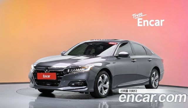 Honda Accord 2019 — photo 1