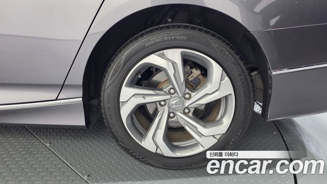 Honda Accord 2019 — photo 7