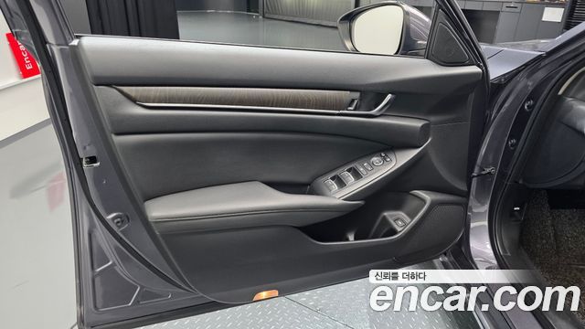 Honda Accord 2019 — photo 14