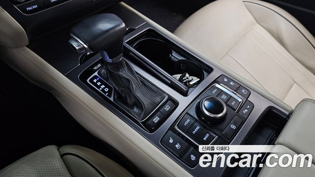 Hyundai Genesis 2016 — photo 9