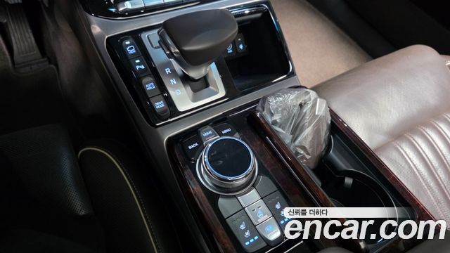 Genesis EQ900 2016 — photo 12
