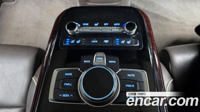 Genesis EQ900 2016 — photo 25
