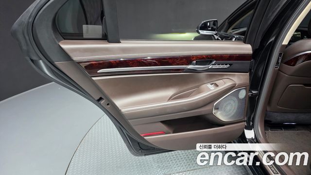 Genesis EQ900 2016 — photo 15