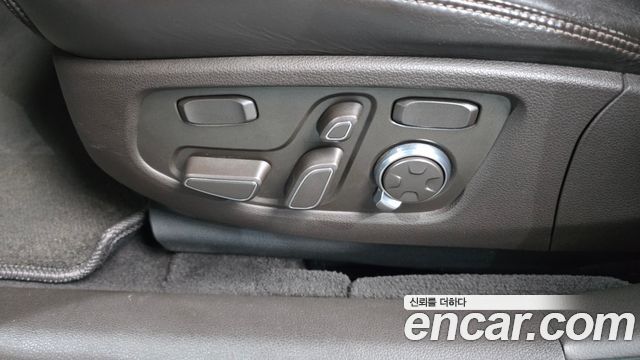Genesis EQ900 2016 — photo 32