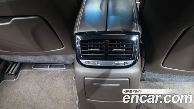 Genesis EQ900 2016 — photo 39