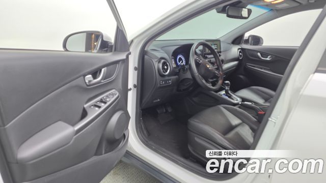Hyundai Kona 2022 — photo 13