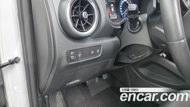 Hyundai Kona 2022 — photo 26