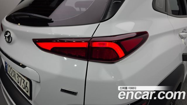 Hyundai Kona 2022 — photo 9