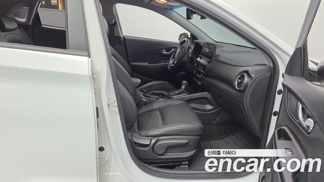 Hyundai Kona 2022 — photo 16