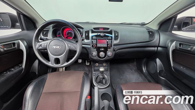Kia Porte 2010 — photo 7