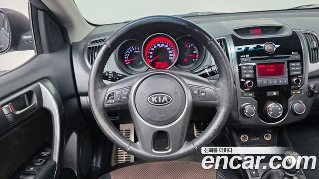 Kia Porte 2010 — photo 13