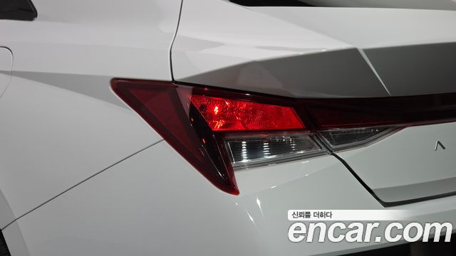 Hyundai AVANTE 2024 — photo 9