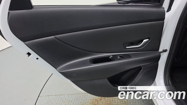 Hyundai AVANTE 2024 — photo 15