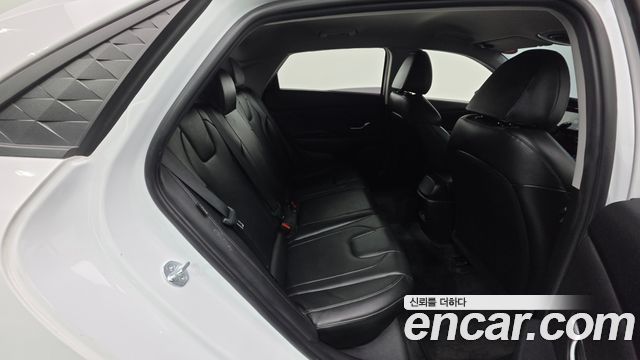 Hyundai AVANTE 2024 — photo 30