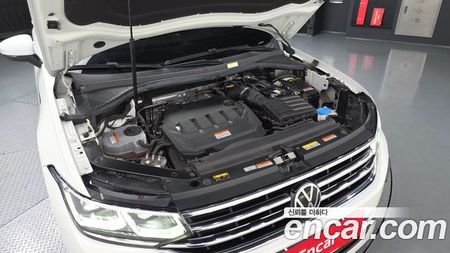Volkswagen Tiguan 2023 — photo 6