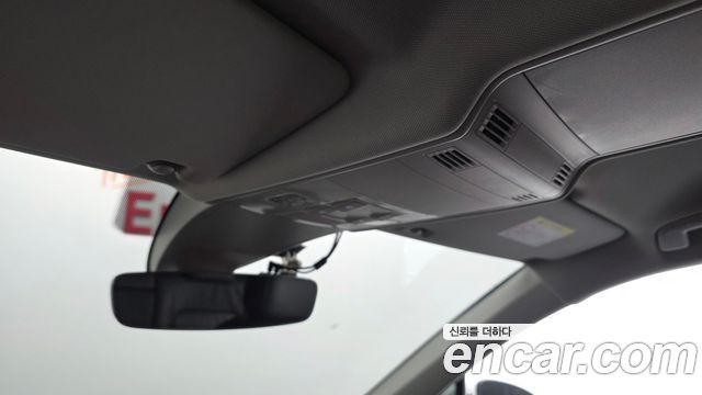 Volkswagen Tiguan 2023 — photo 27