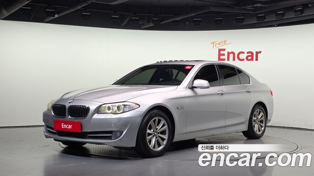 BMW 5-Series 2012 — photo 1