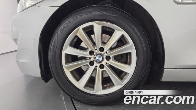 BMW 5-Series 2012 — photo 5