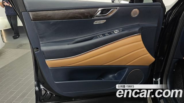 Genesis GV80 2020 — photo 14