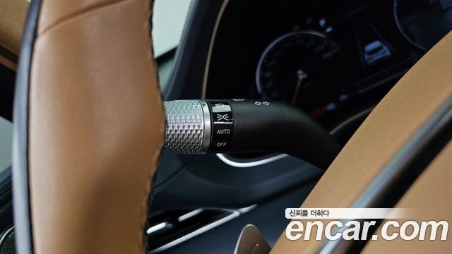 Genesis GV80 2020 — photo 27